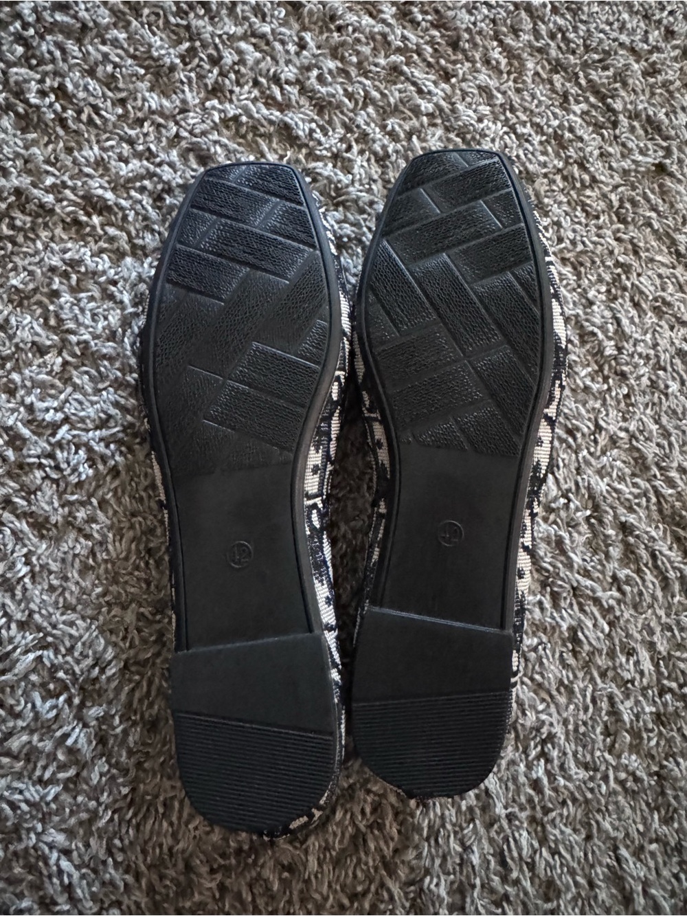 Dior Doupe Women's Slip-On Flat - Picture 2 of 2